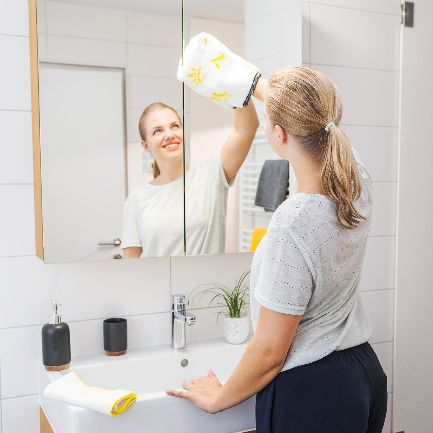 enjo bathroom mitt